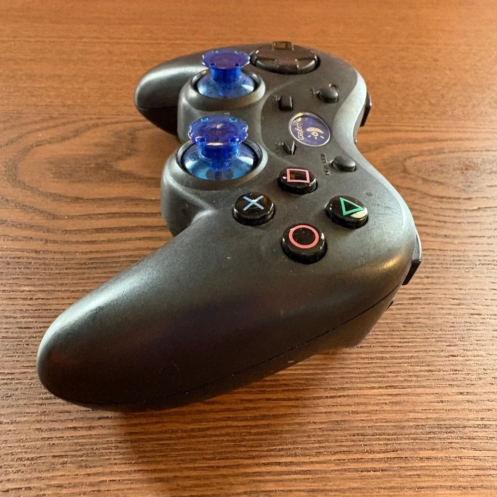 Logitech PS2 Cordless Action & Microsoft Xbox Controller S Bundle Black Good